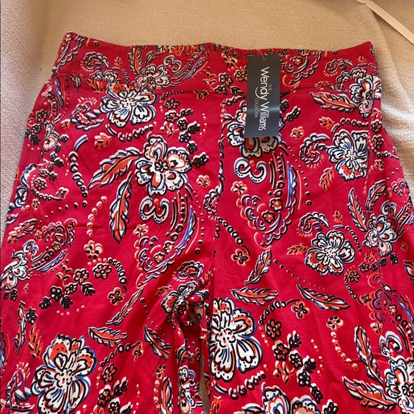 ❤️ NWT Wendy Williams Palazzo Floral Pants - Picture 2 of 6